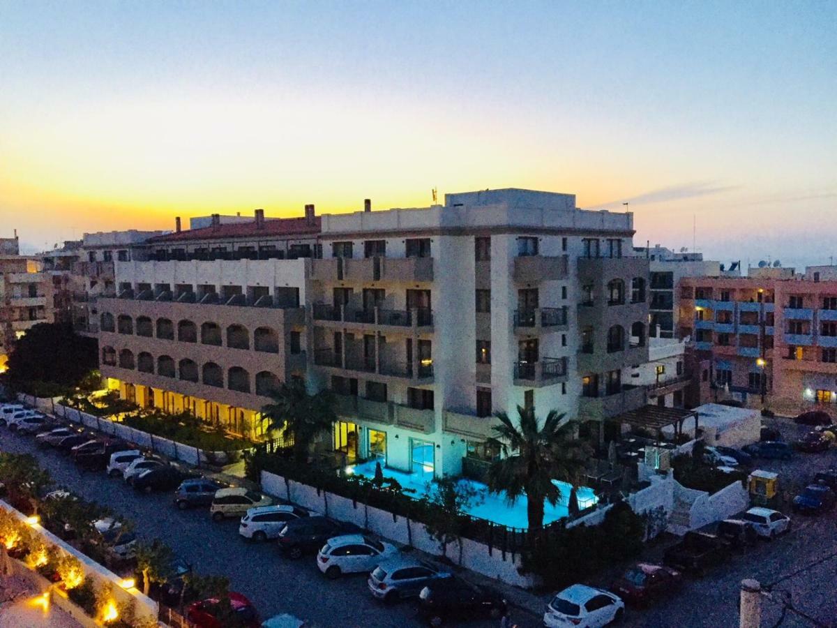 Sol & Mare - Beach Front Rethymno Exterior foto
